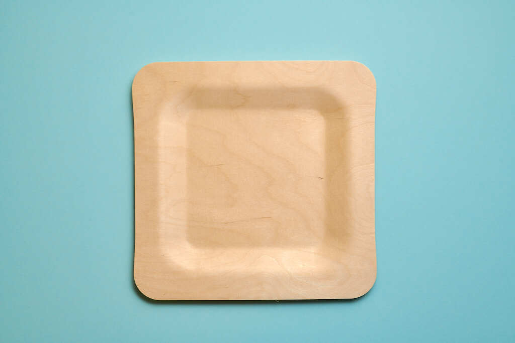 Square wooden plate 180 mm/230 mm